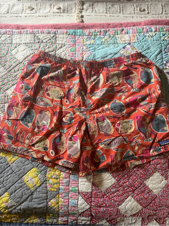 Patagonia Other - Patagonia Women's Coral Wrasse Fish-Print Elastic Waist Shorts